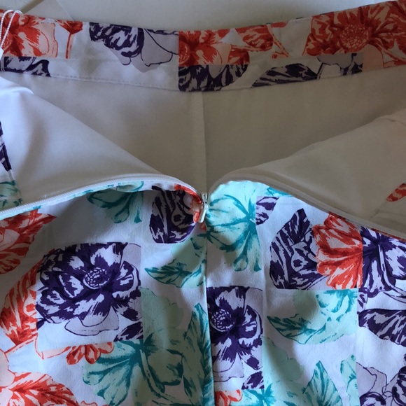 NWT Lady Hagen Floral Print Skort Size 6 - Picture 3 of 11
